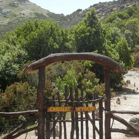 Bed & Breakfast Sa Funtana Cardedu
